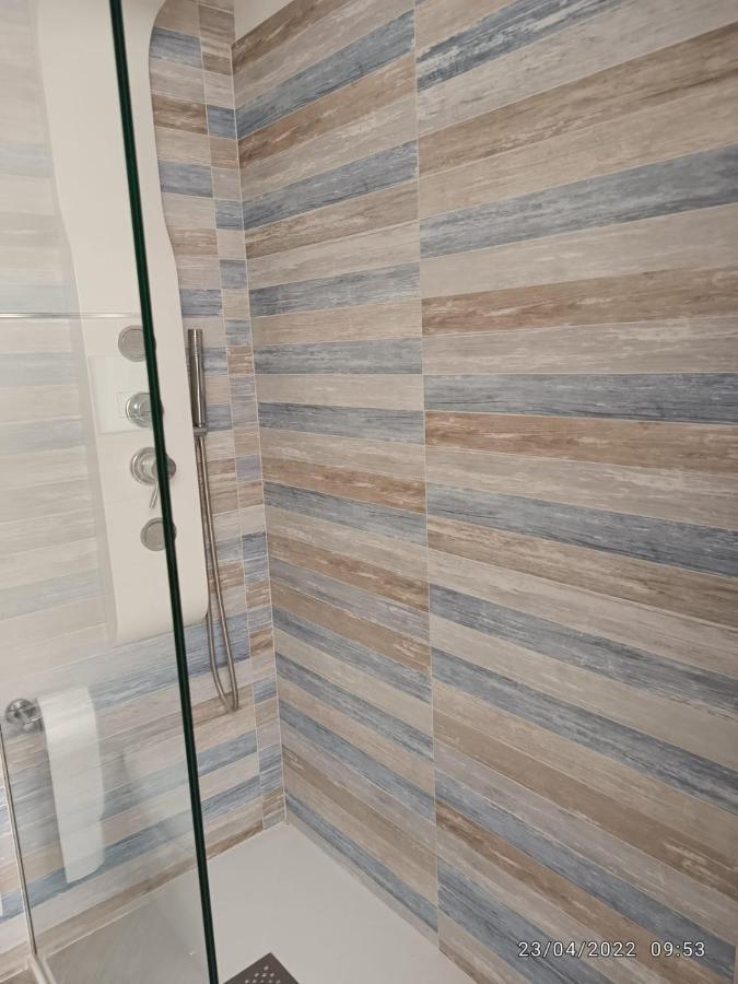 Ferienwohnung Tra Cielo E Mare Capo dʼOrlando Exterior foto