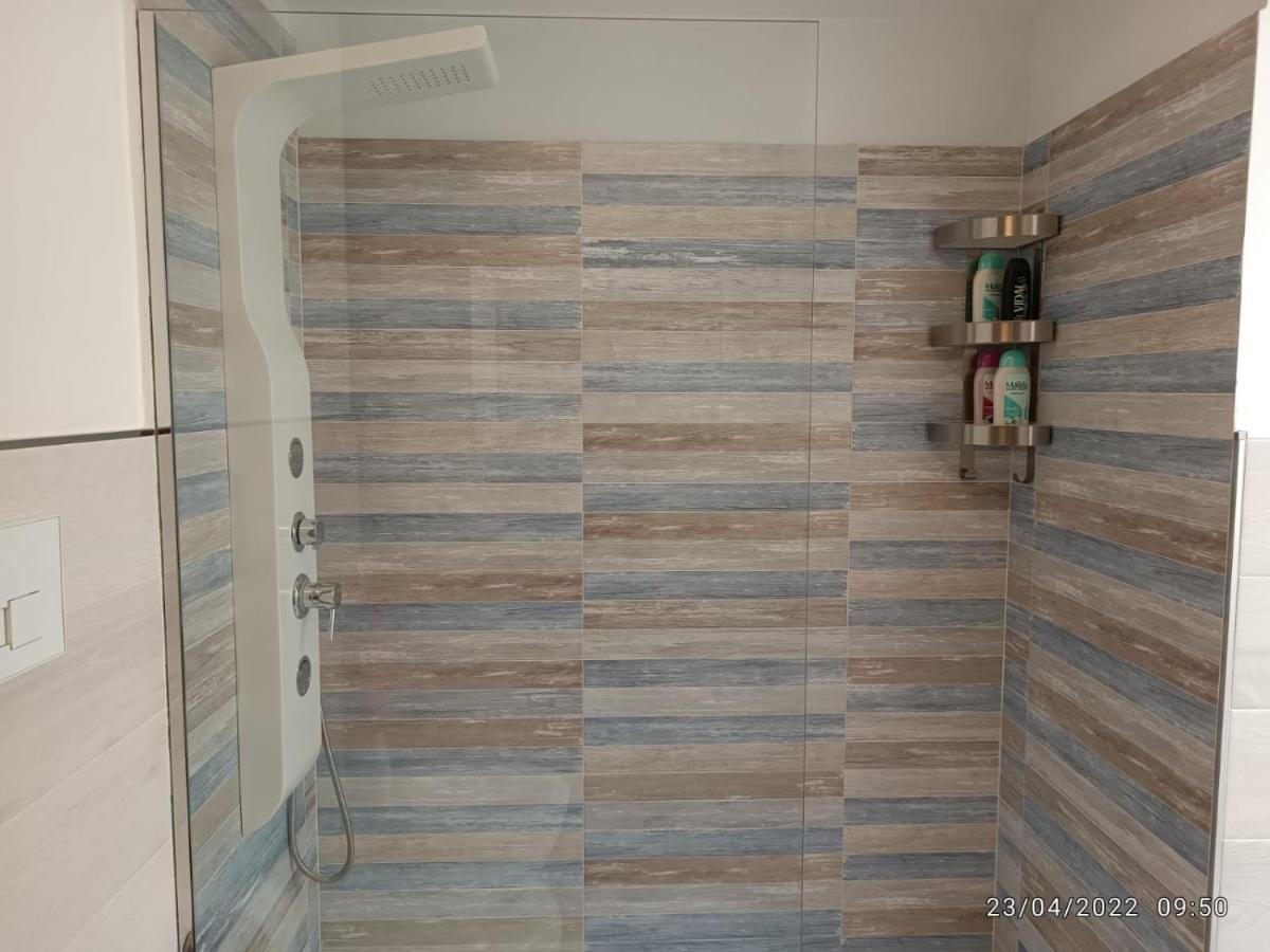 Ferienwohnung Tra Cielo E Mare Capo dʼOrlando Exterior foto