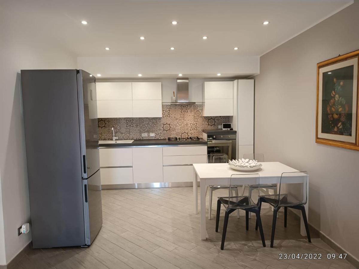 Ferienwohnung Tra Cielo E Mare Capo dʼOrlando Exterior foto